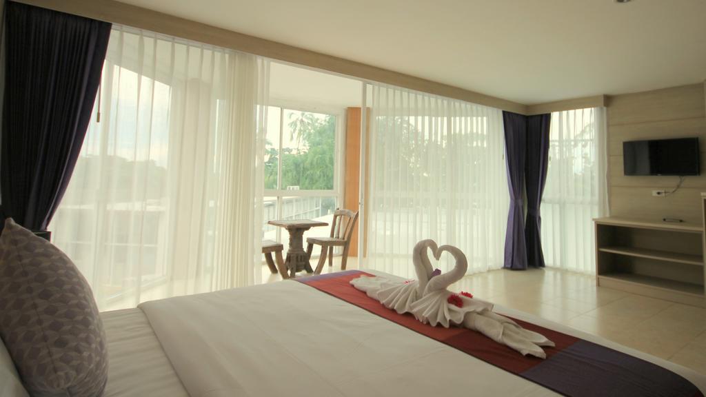 Baywatch Boutique Hotel Ao Nang Krabi town Exterior foto
