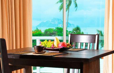 Baywatch Boutique Hotel Ao Nang Krabi town Exterior foto