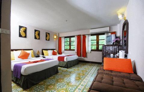 Baywatch Boutique Hotel Ao Nang Krabi town Zimmer foto